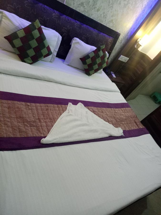 Hotel Perfect Palace Neu-Delhi Exterior foto
