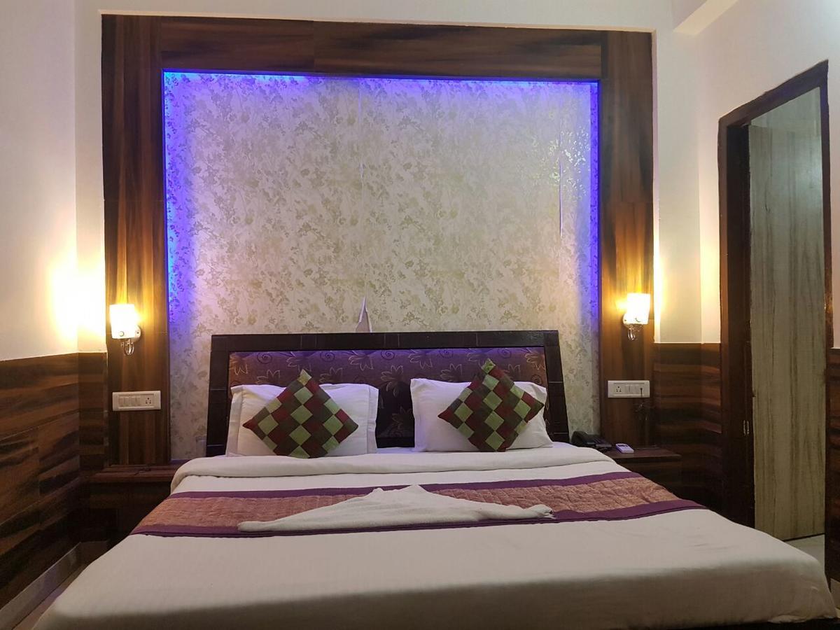 Hotel Perfect Palace Neu-Delhi Exterior foto